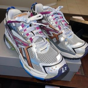 Designers Women Men casual shoes Paris Runner 7.0
Transmit sense retro Trainers